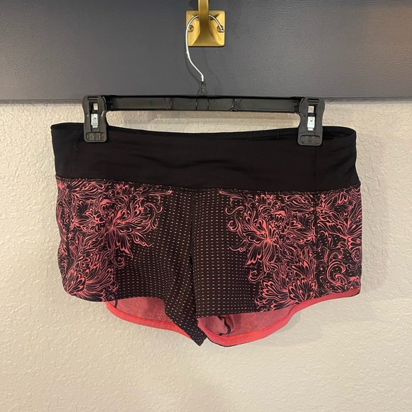 Lululemon Speed Up Shorts 2.5” - Picture 3 of 9